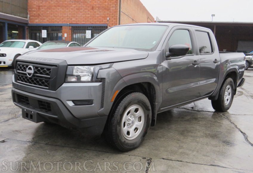 2022 Nissan Frontier - Image 3