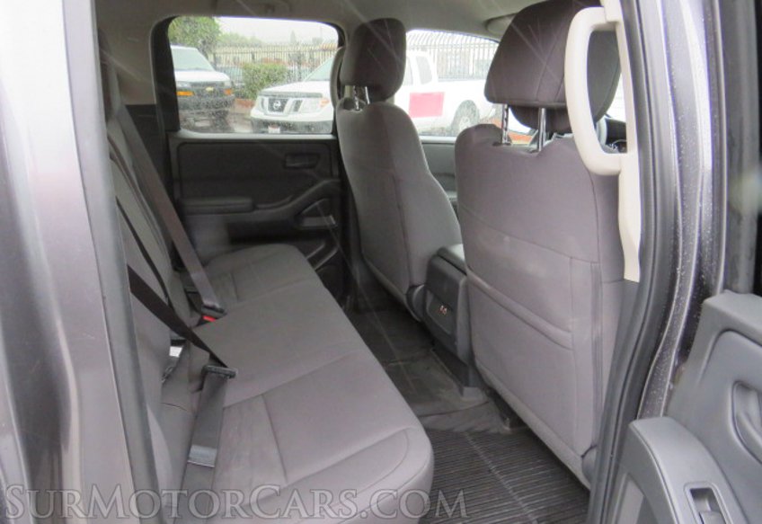 2022 Nissan Frontier - Image 26