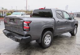 2022 Nissan Frontier - Image 10