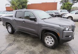 2022 Nissan Frontier - Image 2