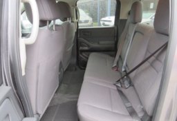 2022 Nissan Frontier - Image 27