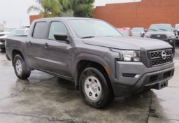 2022 Nissan Frontier - Image 4