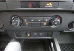 2022 Nissan Frontier - Image 33
