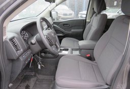 2022 Nissan Frontier - Image 23