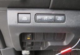 2022 Nissan Frontier - Image 41