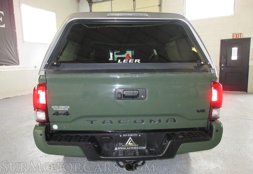 2021 Toyota Tacoma - Image 14