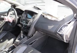 2017 Ford Focus - Image 18