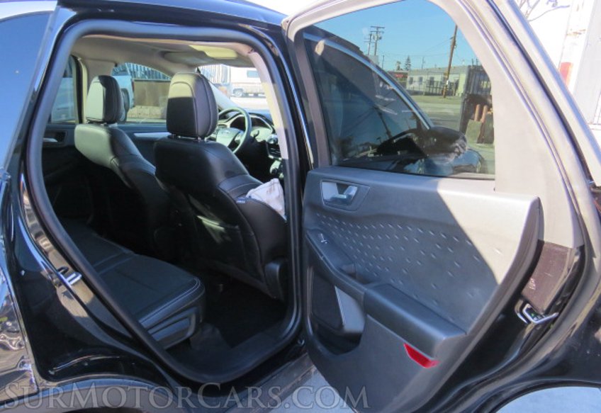 2020 Ford Escape - Image 30