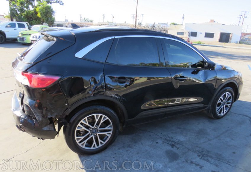 2020 Ford Escape - Image 10