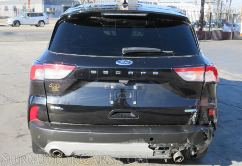 2020 Ford Escape - Image 12