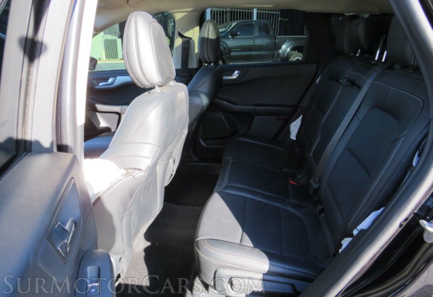 2020 Ford Escape - Image 32