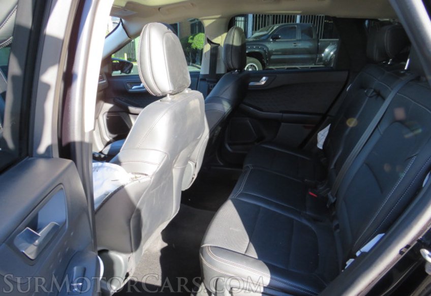 2020 Ford Escape - Image 34