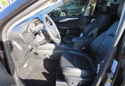 2020 Ford Escape - Image 27