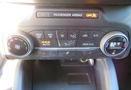 2020 Ford Escape - Image 38