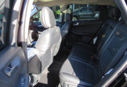 2020 Ford Escape - Image 34