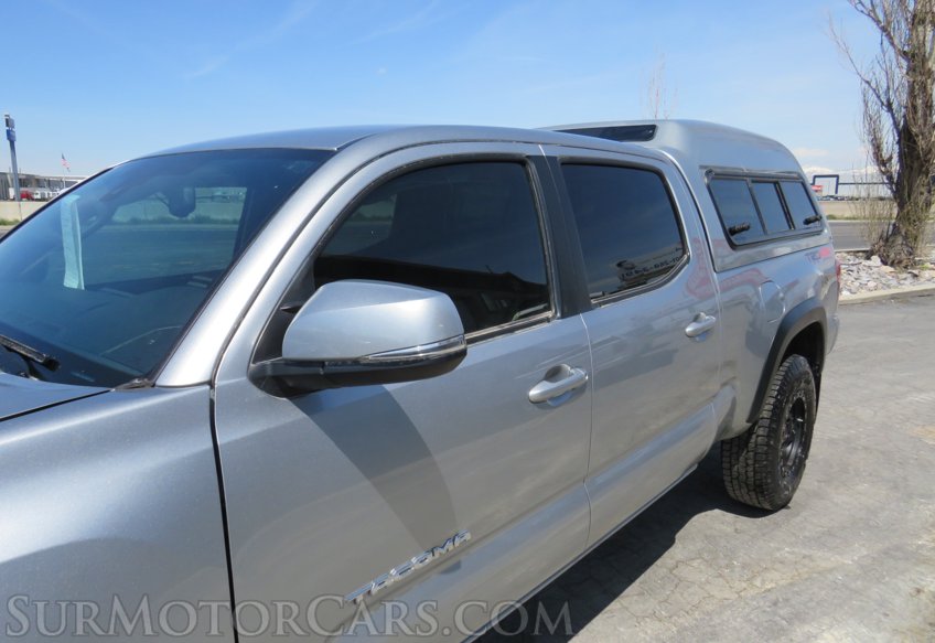 2022 Toyota Tacoma 4WD - Image 12