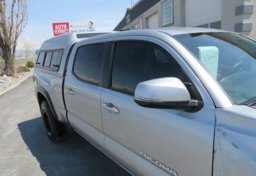 2022 Toyota Tacoma 4WD - Image 13