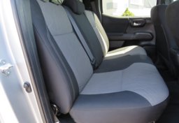 2022 Toyota Tacoma 4WD - Image 37