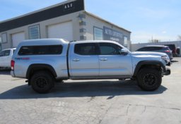 2022 Toyota Tacoma 4WD - Image 10