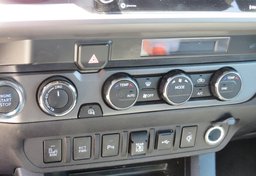 2022 Toyota Tacoma 4WD - Image 46