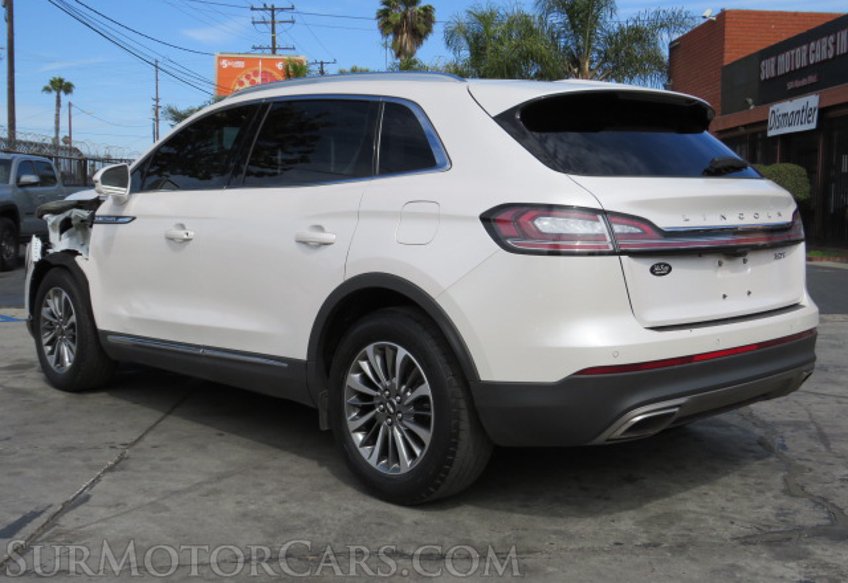 2019 Lincoln Nautilus - Image 8