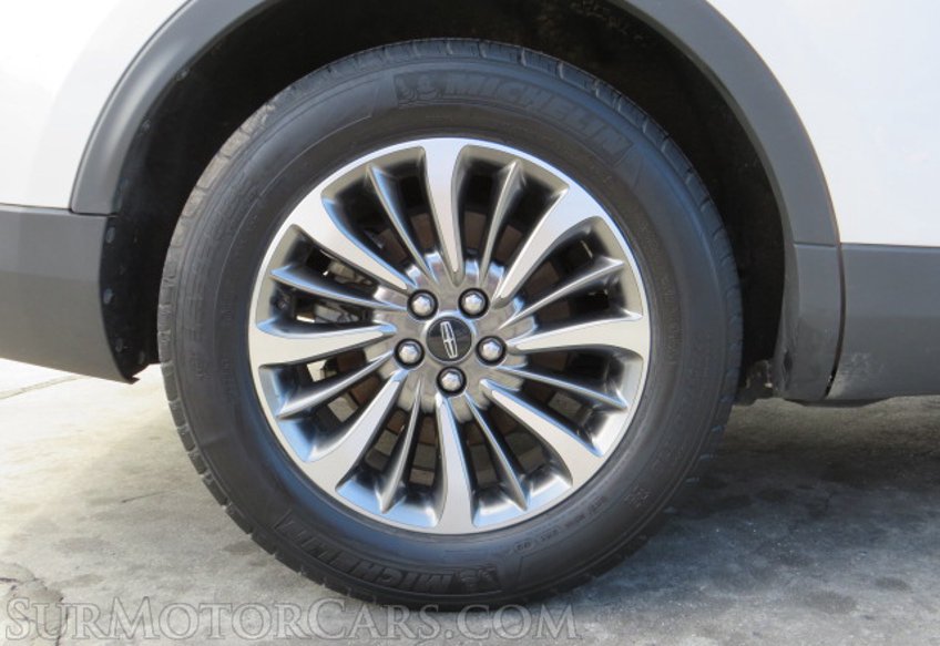 2019 Lincoln Nautilus - Image 18