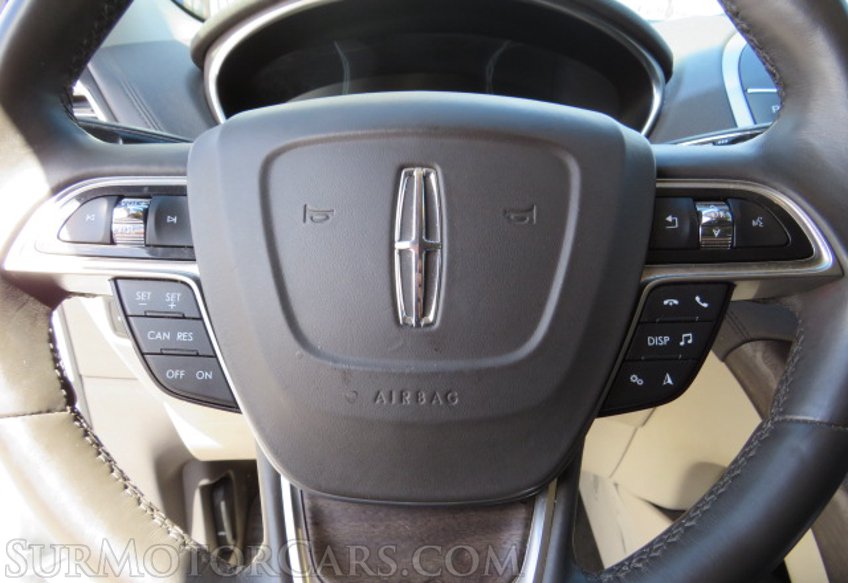 2019 Lincoln Nautilus - Image 35
