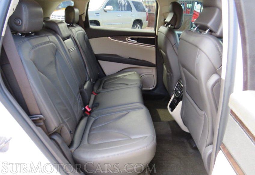 2019 Lincoln Nautilus - Image 31