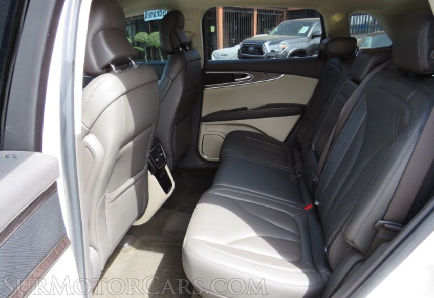 2019 Lincoln Nautilus - Image 32