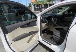 2019 Lincoln Nautilus - Image 22