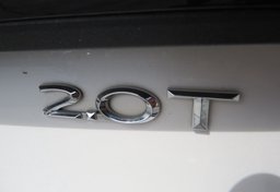 2019 Lincoln Nautilus - Image 20