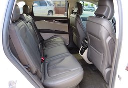 2019 Lincoln Nautilus - Image 33