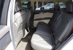 2019 Lincoln Nautilus - Image 32