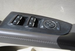 2019 Lincoln Nautilus - Image 41