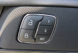 2020 Ford Fusion Hybrid - Image 47