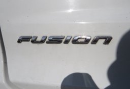 2020 Ford Fusion Hybrid - Image 17