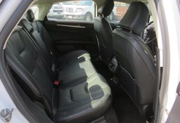 2020 Ford Fusion Hybrid - Image 31