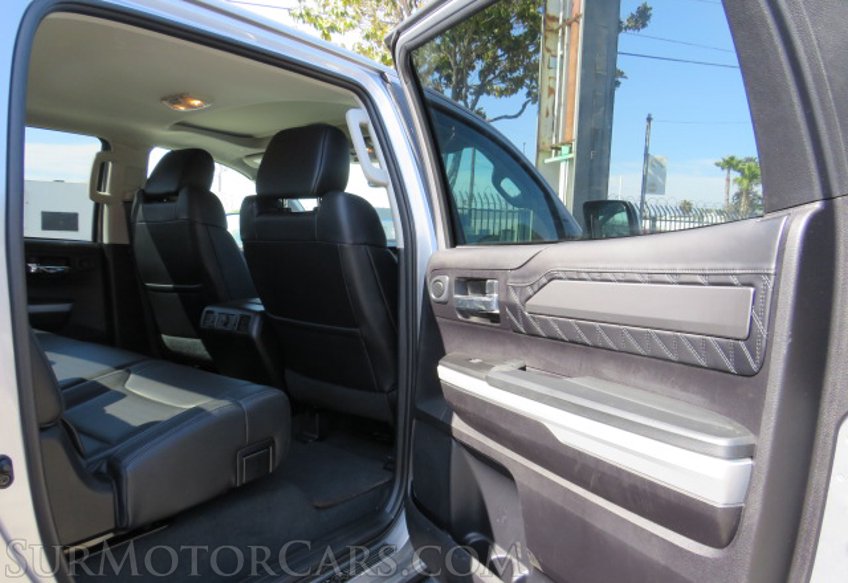 2020 Toyota Tundra 4WD - Image 32