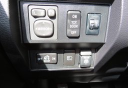 2020 Toyota Tundra 4WD - Image 48