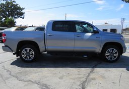 2020 Toyota Tundra 4WD - Image 5