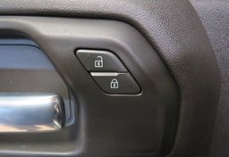 2023 Chevrolet Silverado 1500 - Image 31