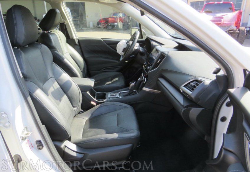 2020 Subaru Forester - Image 21
