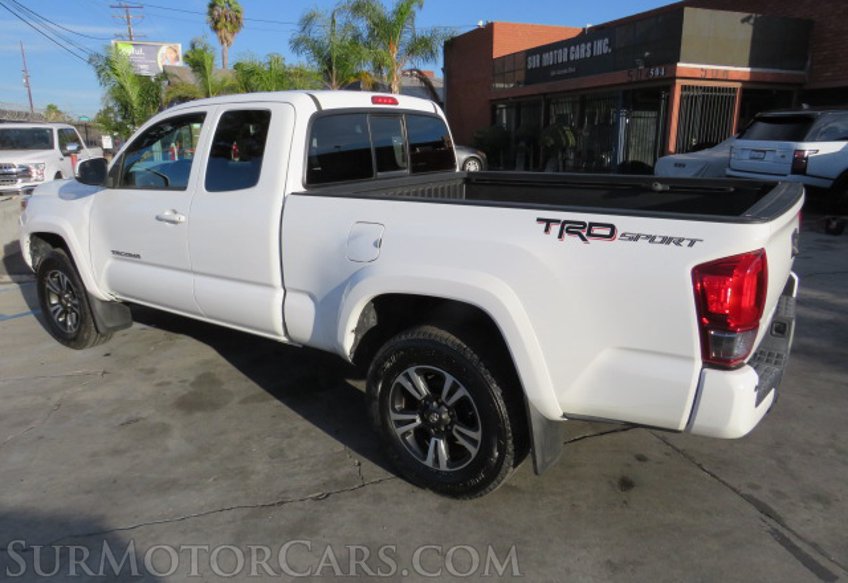 2017 Toyota Tacoma - Image 8