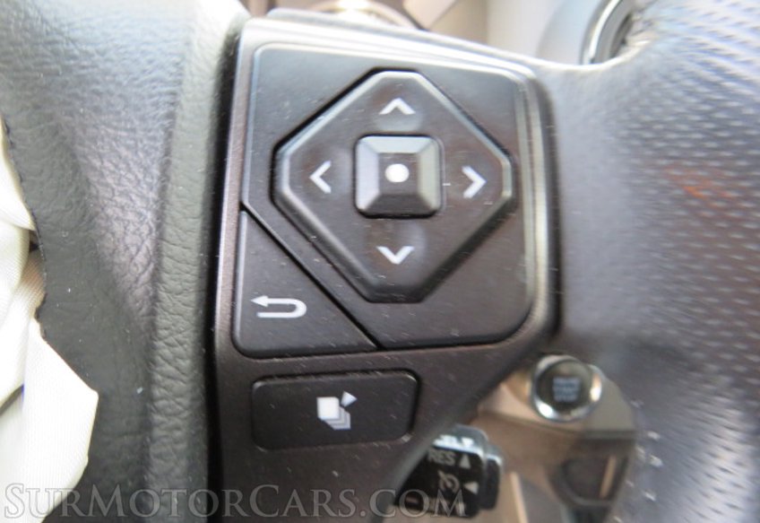 2017 Toyota Tacoma - Image 30