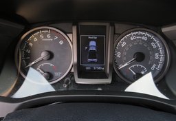 2017 Toyota Tacoma - Image 36