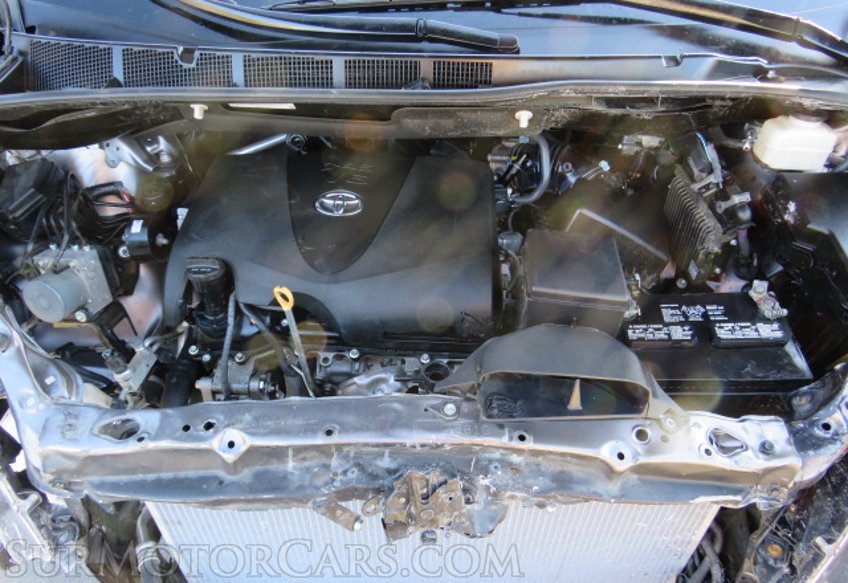 2020 Toyota Sienna - Image 52