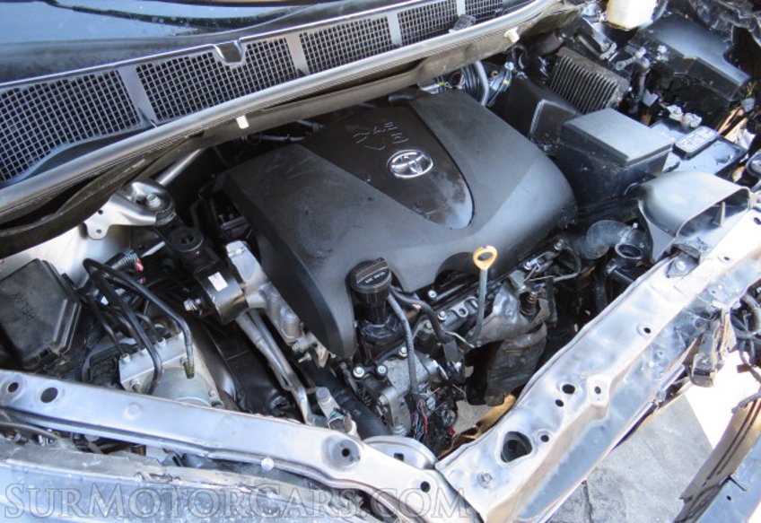 2020 Toyota Sienna - Image 51