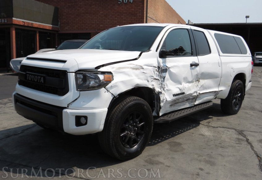 2016 Toyota Tundra 4WD Truck - Image 4