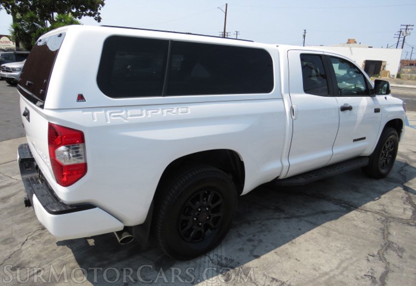 2016 Toyota Tundra 4WD Truck - Image 5