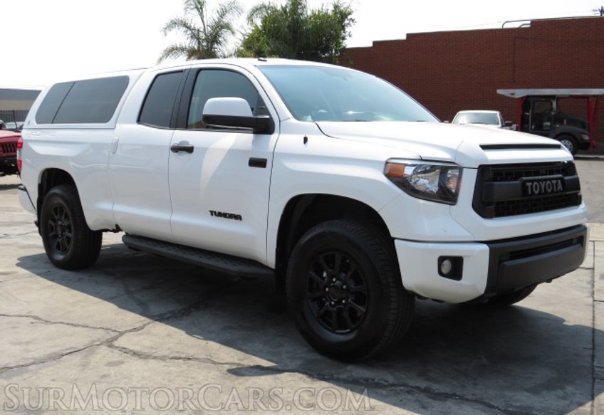 2016 Toyota Tundra 4WD Truck - Image 3